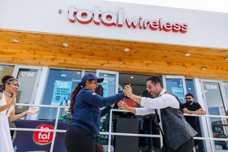 Total Wireless Grand Opening in Miami - Dro Photography & Video Employees dancing during the Total Wireless grand opening corporate event in Miami