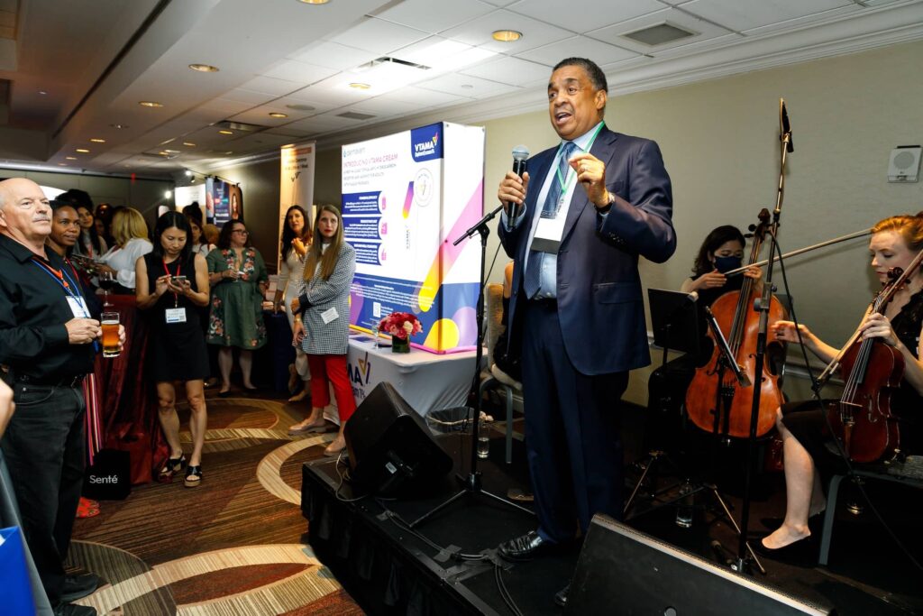 nyc-corporate-event-photography-speaker-opening-reception - Dro Photography & Video